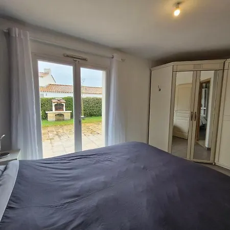 Maison Piscine Chauffee Joli Jardin Paysage