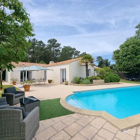 Maison Piscine Chauffee Joli Jardin Paysage Holiday home Saint-Jean-de-Monts
